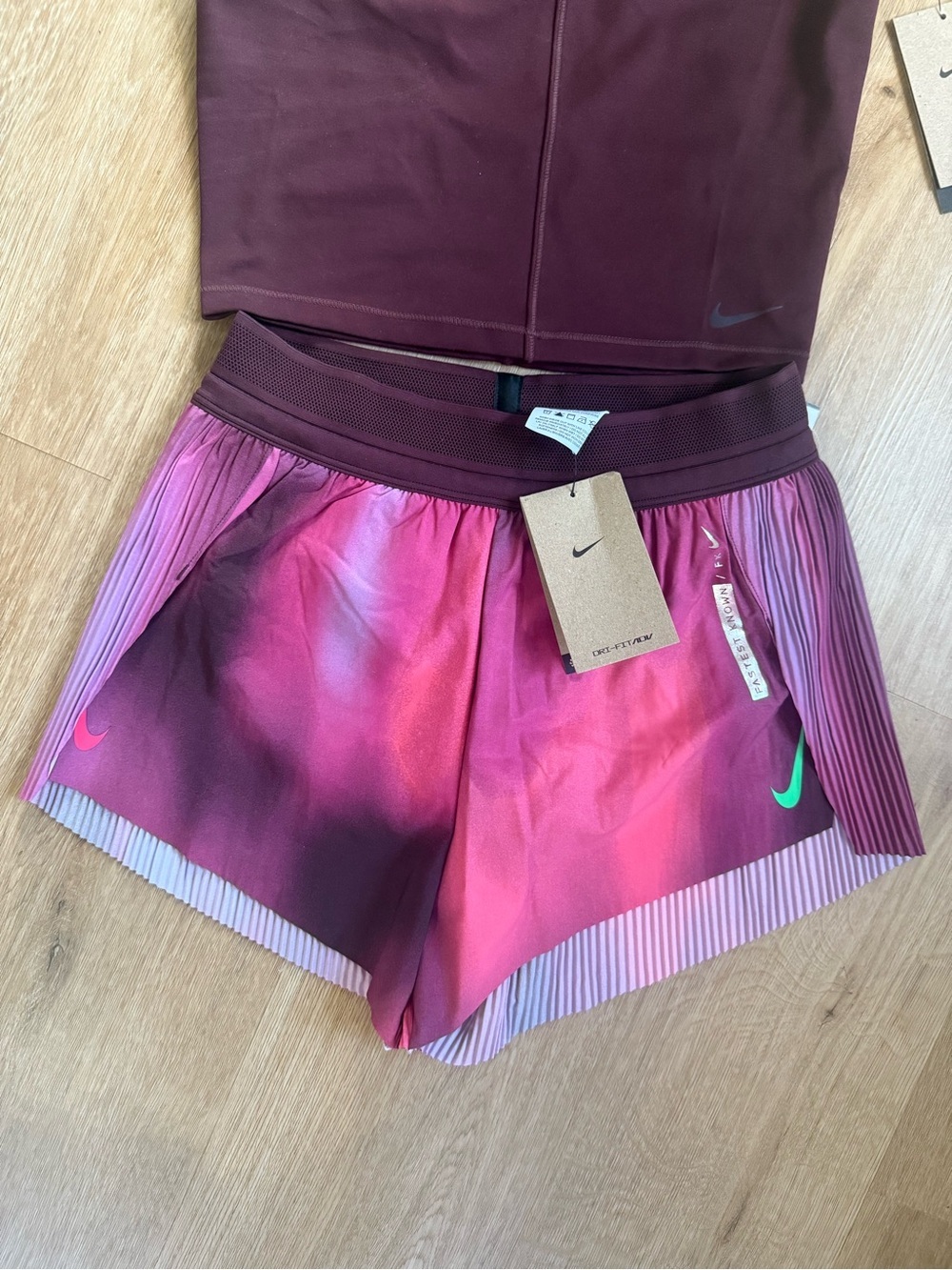 Nike Burgundy Crop Tank & Pink-Purple Gradient Running Shorts xs/small - Picture 2 of 6